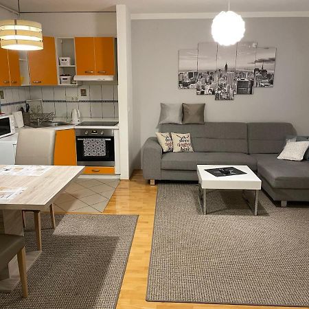 Apartman Luna Near Zagreb Airport Velika Gorica Eksteriør bilde