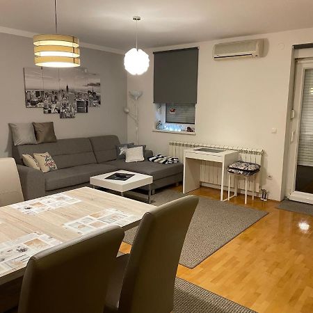 Apartman Luna Near Zagreb Airport Velika Gorica Eksteriør bilde