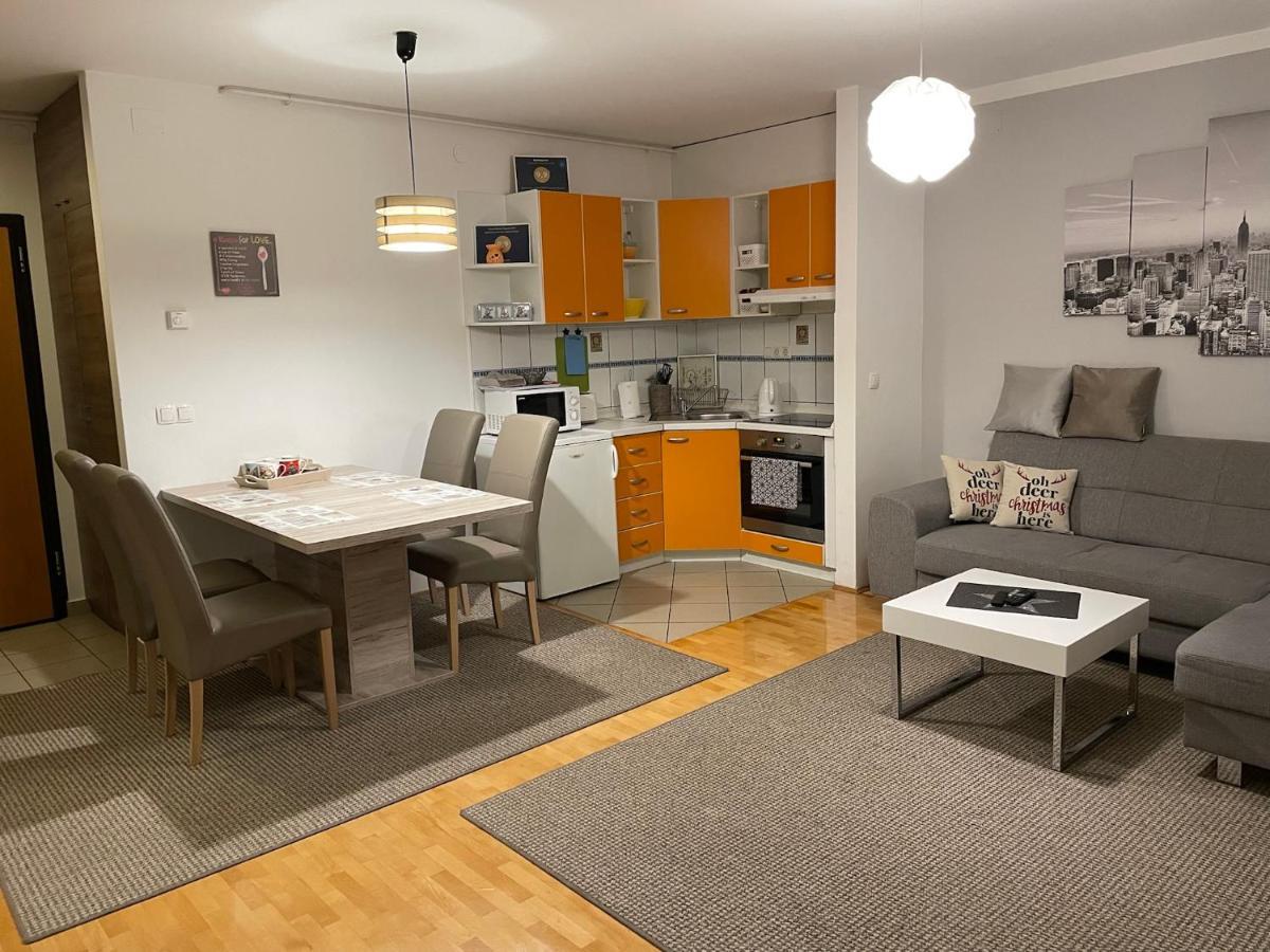 Apartman Luna Near Zagreb Airport Velika Gorica Eksteriør bilde