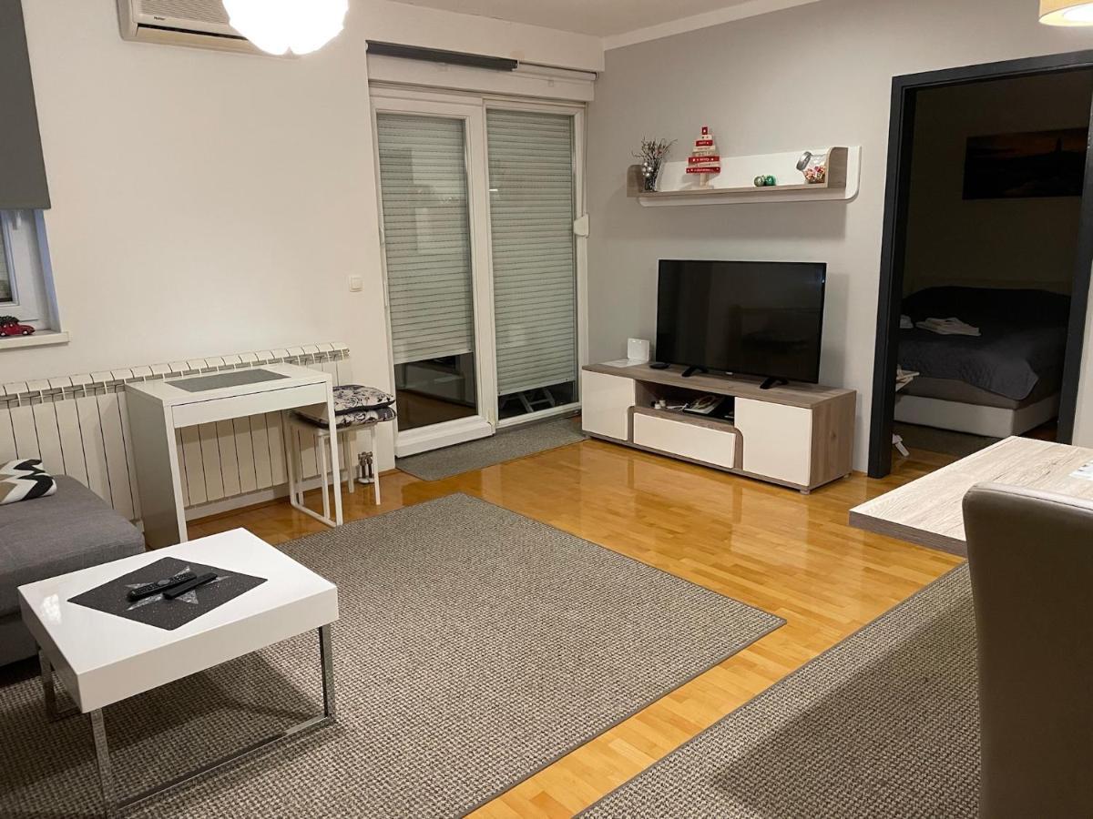Apartman Luna Near Zagreb Airport Velika Gorica Eksteriør bilde
