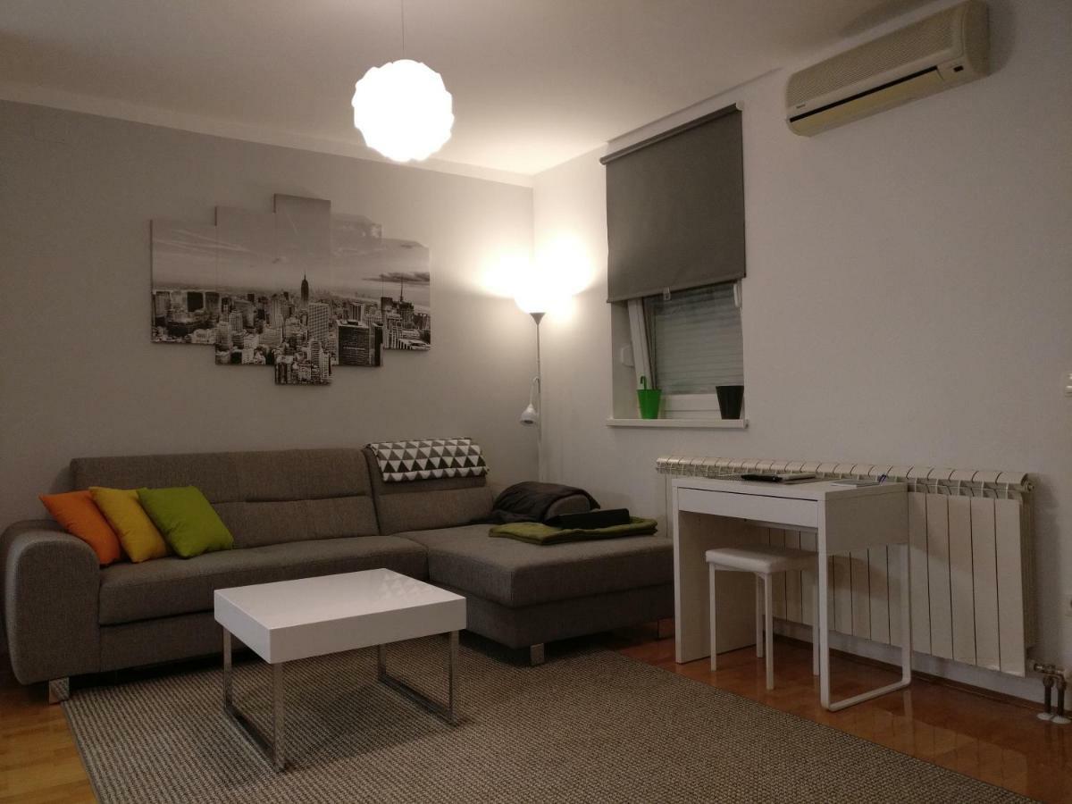 Apartman Luna Near Zagreb Airport Velika Gorica Eksteriør bilde