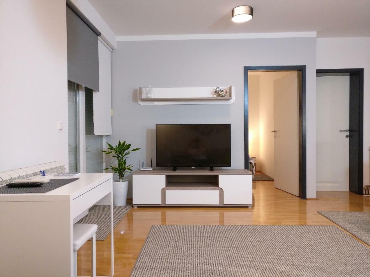 Apartman Luna Near Zagreb Airport Velika Gorica Eksteriør bilde