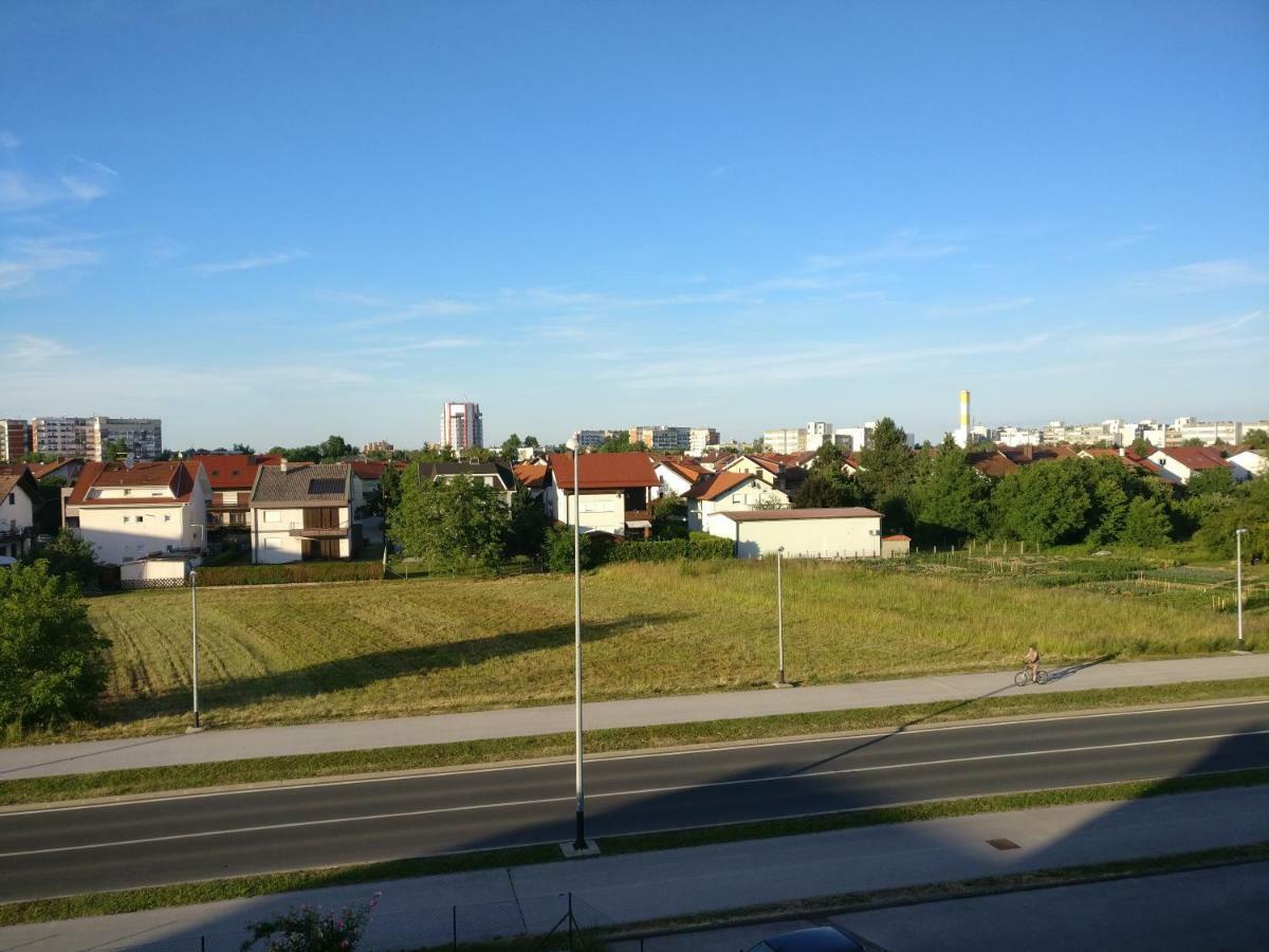 Apartman Luna Near Zagreb Airport Velika Gorica Eksteriør bilde