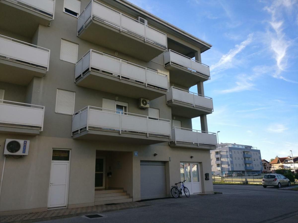 Apartman Luna Near Zagreb Airport Velika Gorica Eksteriør bilde